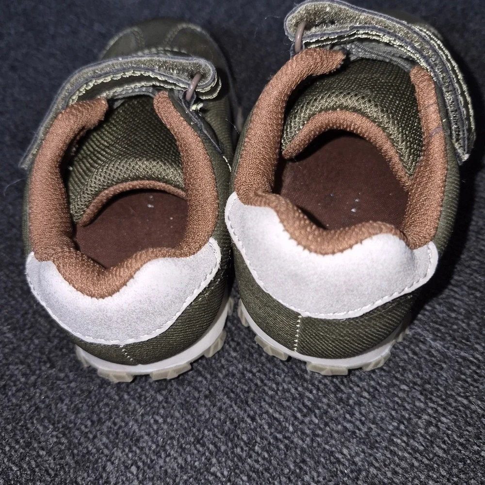Carters Boys Bailey/SJF21J22P shoe, Size 7